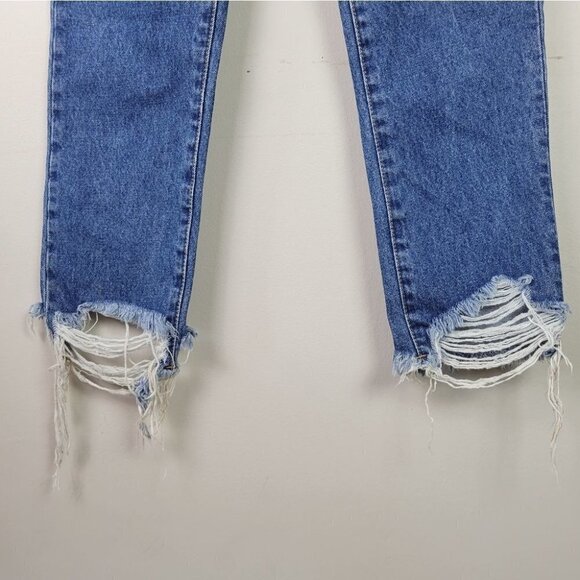 bdg Straight and Narrow High Rise Jeans Button Fly Frayed Hem 28 NEW - Picture 4 of 13